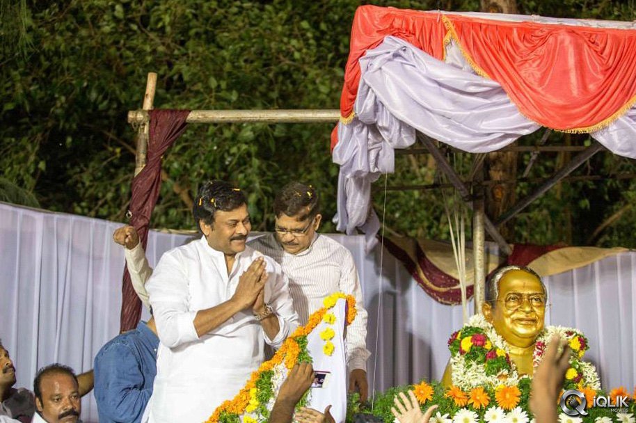 Allu-Ramalingaiah-Award-to-Paruchuri-Brothers